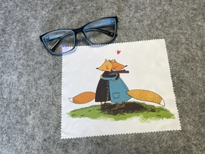 Ölelkező rókás szemüvegtörlő mikroszálas kendő 18x15 cm