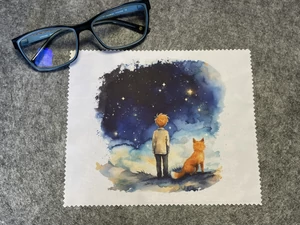 A kis herceg és a róka szemüvegtörlő mikroszálas kendő 18x15 cm