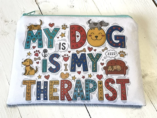 kutyás neszesszer – My dog is my therapist felirattal