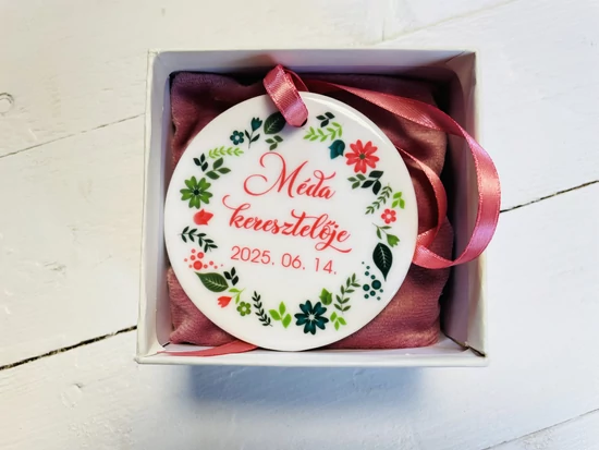 Kerámia emlékmedál keresztelőre – díszdobozban